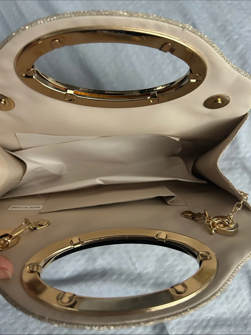 N/A elegant gold